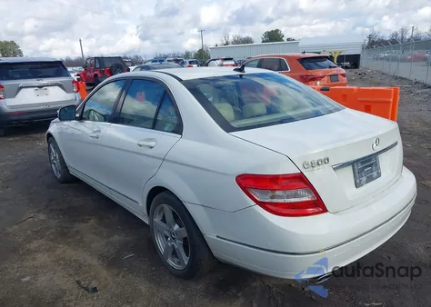 2008 Mercedes-Benz C 300 Luxury/Sport z USA, uszkodzony, nr VIN WDDGF54X98R014168